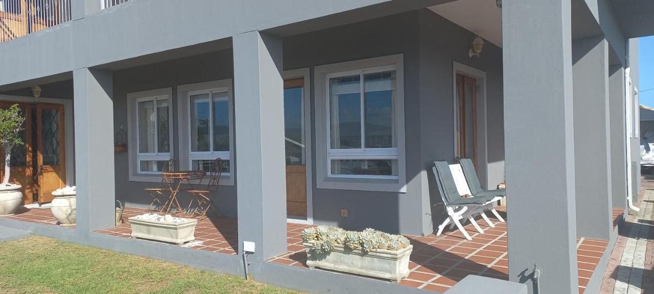 Oppikoppi De Kelders Hotell Exteriör bild